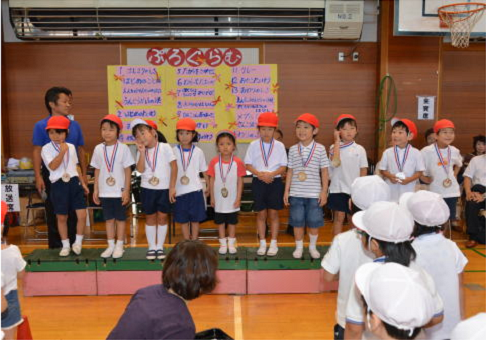 幼稚園運動会の写真